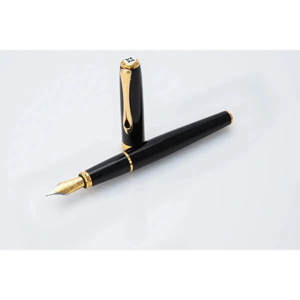 Stylo Plume Diplomat Excellence A2 Laqué Noir Doré-Stylo Plume-Diplomat-Papeterie du Dôme