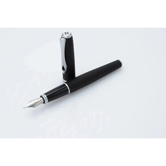 DPM Excellence A2 Lapis Noir Chromé Stylo Plume-Stylo Plume-Diplomat-Papeterie du Dôme