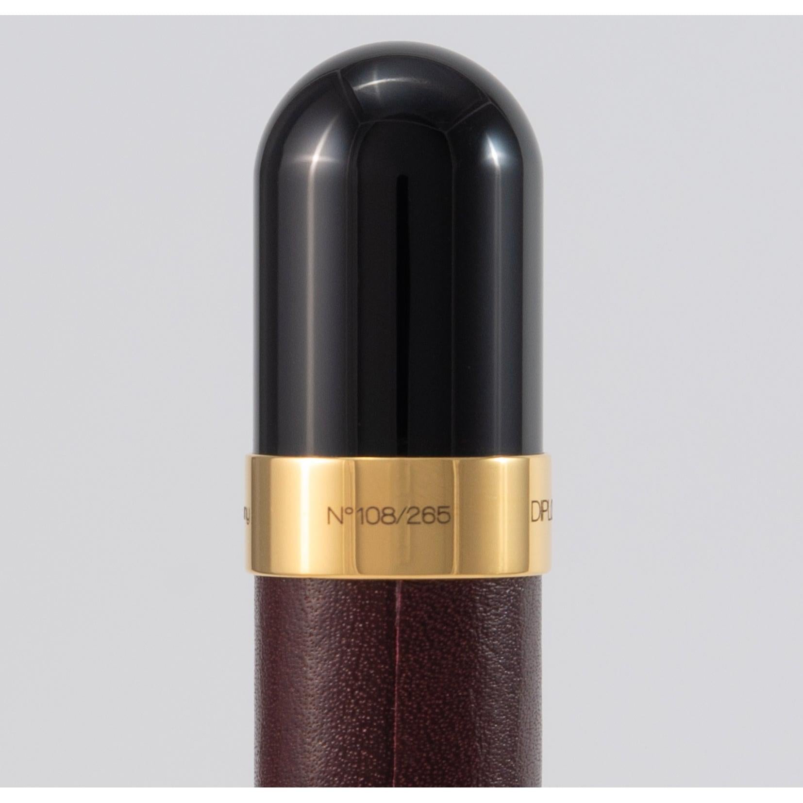 DPM XO Cuir Rouge Stylo Plume-Stylo Plume-Diplomat-Papeterie du Dôme