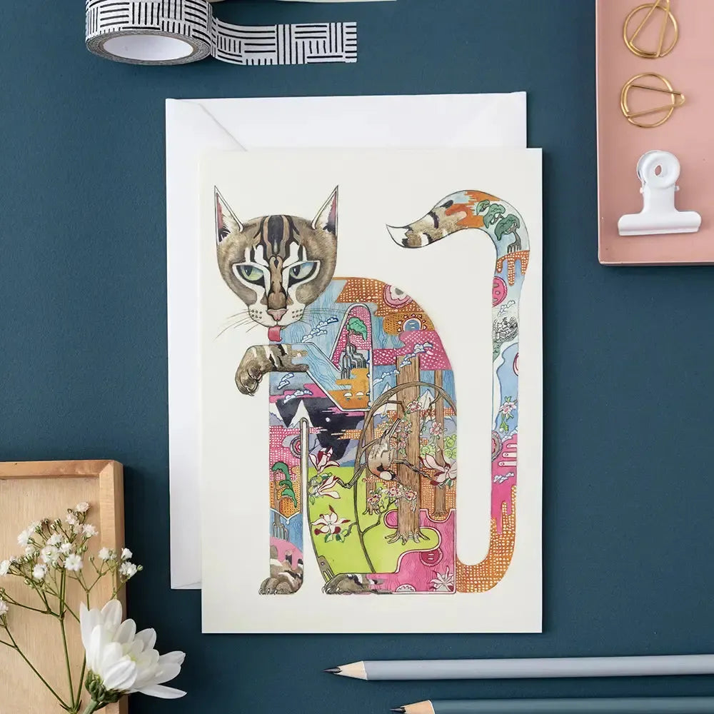 TDM Carte Double-Carterie-The DM Collection-Cat Licking Its Paw-Papeterie du Dôme