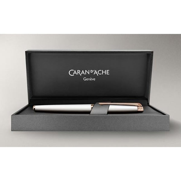 Stylo Plume Caran d'Ache Léman Slim Blanc Or Rose-Stylo Plume-Caran d'Ache-Papeterie du Dôme